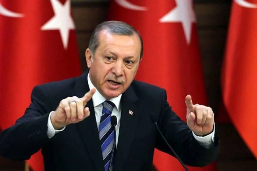 Ερντογάν: «Θα πακετάρουμε οποιονδήποτε, οπουδήποτε βρίσκεται»!